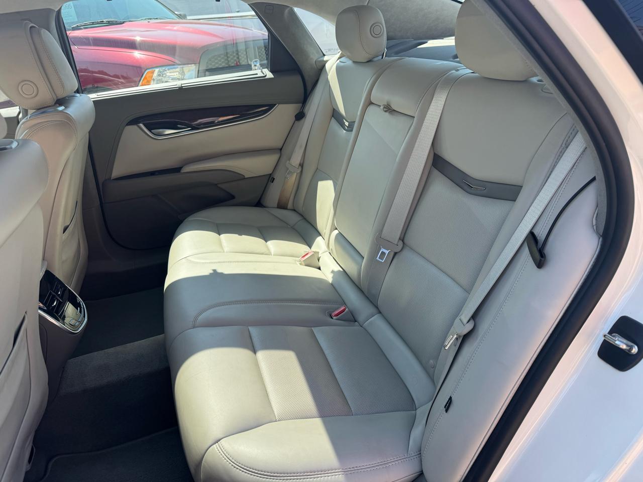 Cadillac XTS Platinum 2013