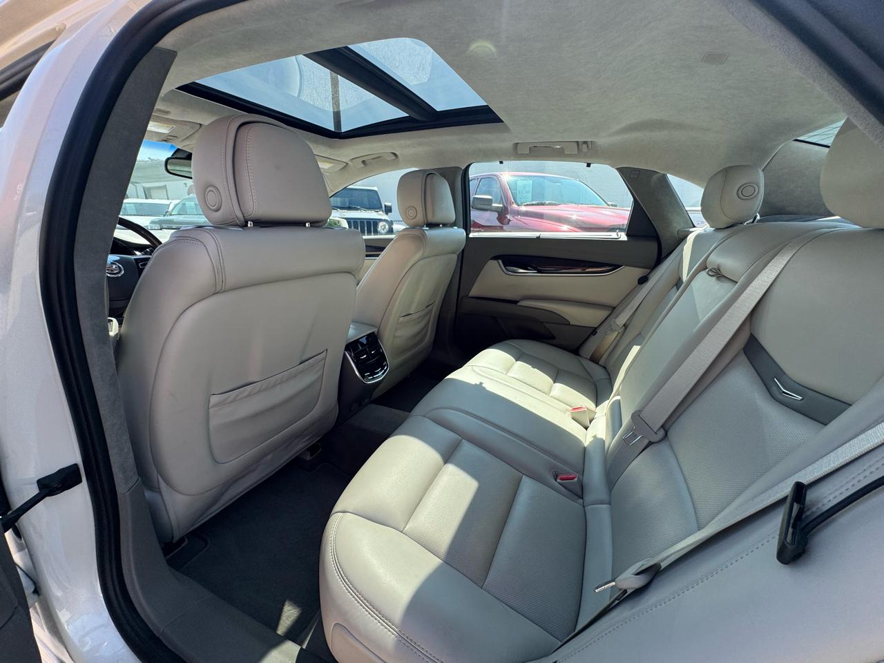 Cadillac XTS Platinum 2013