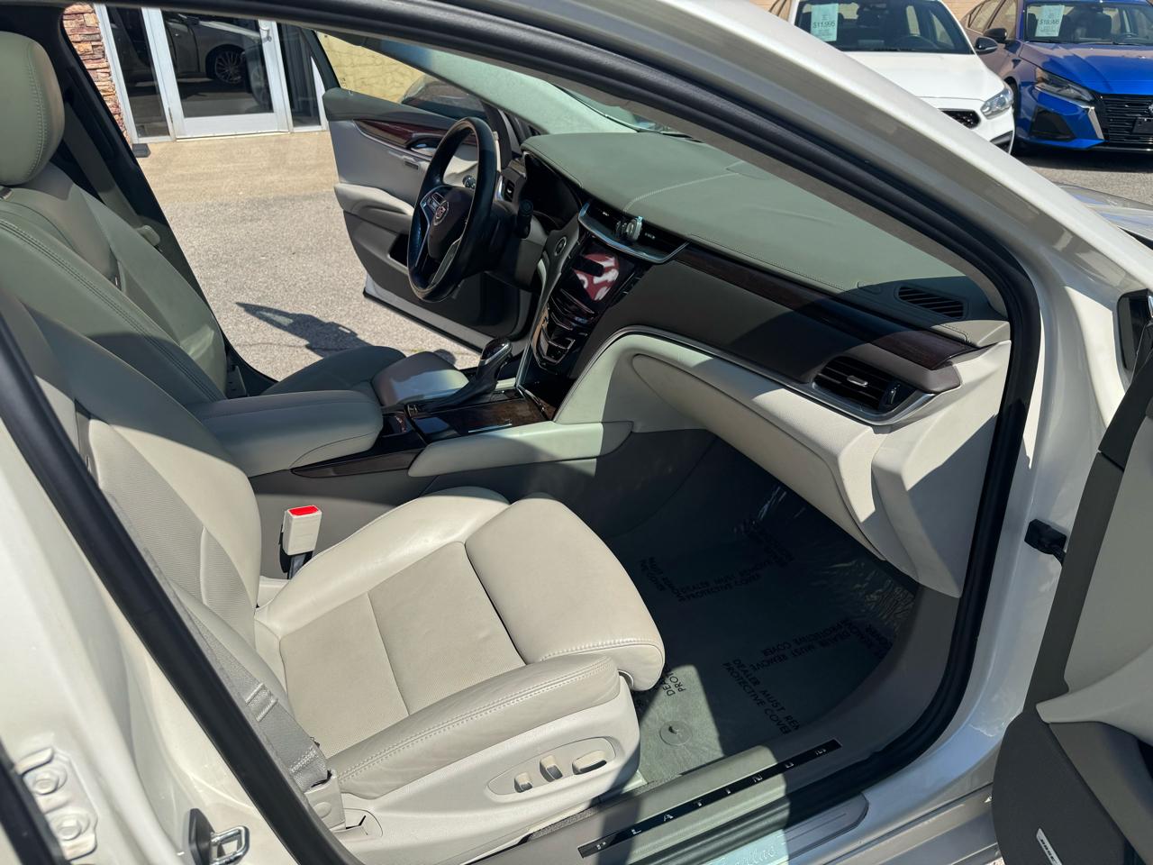 Cadillac XTS Platinum 2013