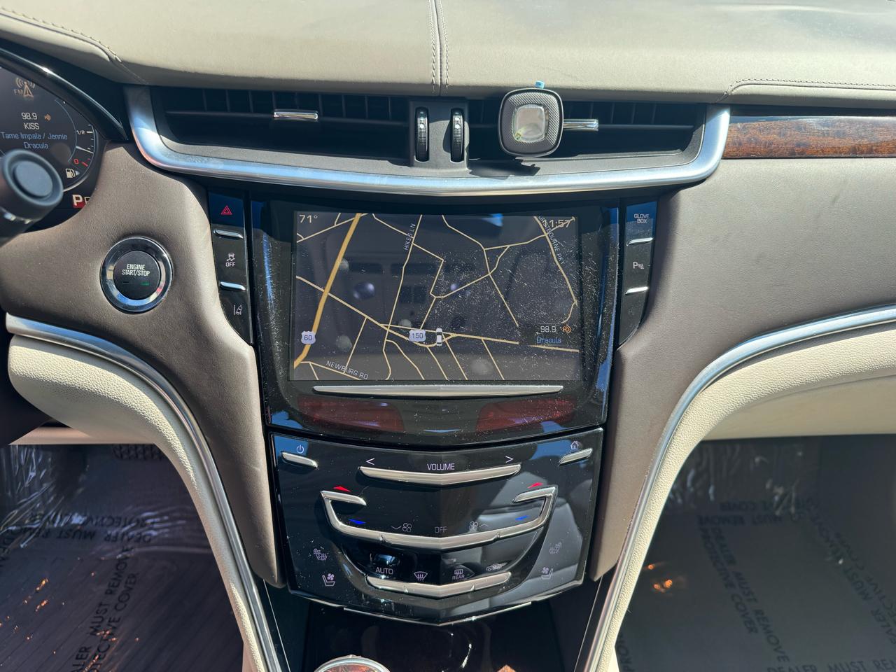 Cadillac XTS Platinum 2013