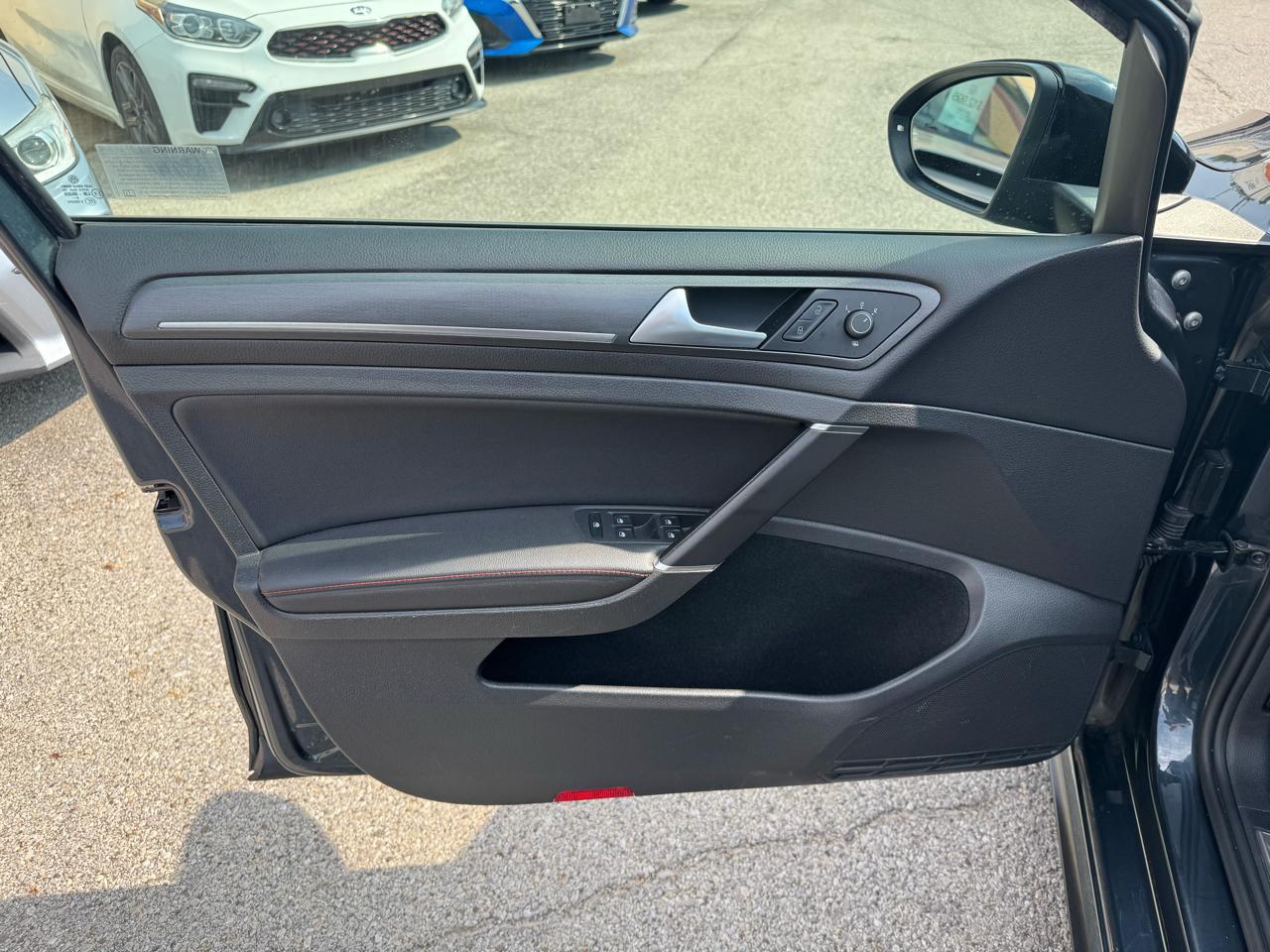 Volkswagen Golf GTI SE 2021