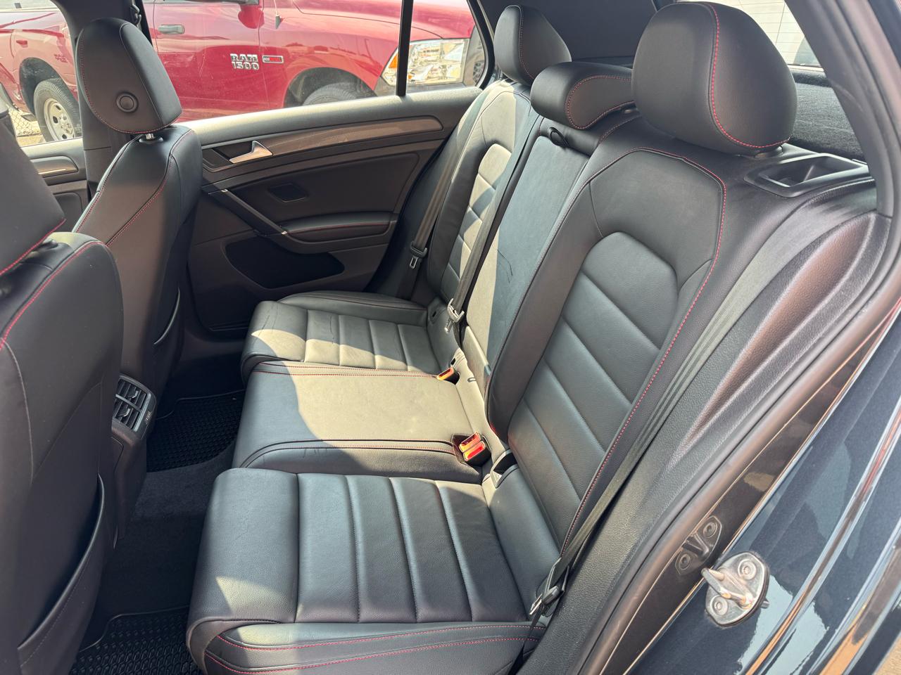 Volkswagen Golf GTI SE 2021