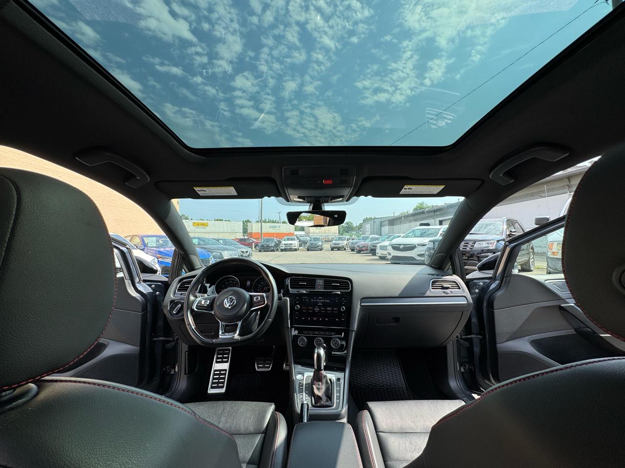 Volkswagen Golf GTI SE 2021