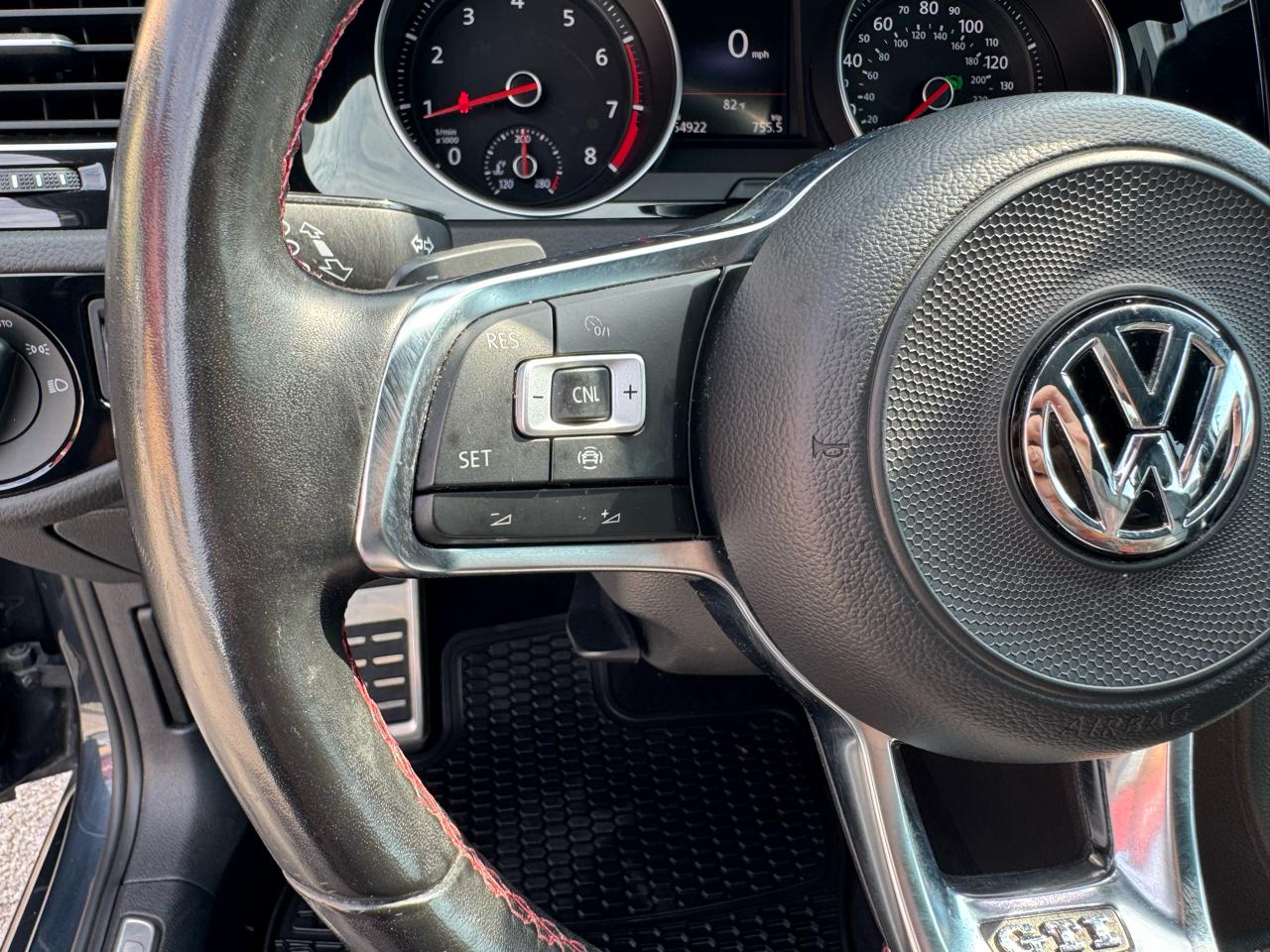Volkswagen Golf GTI SE 2021