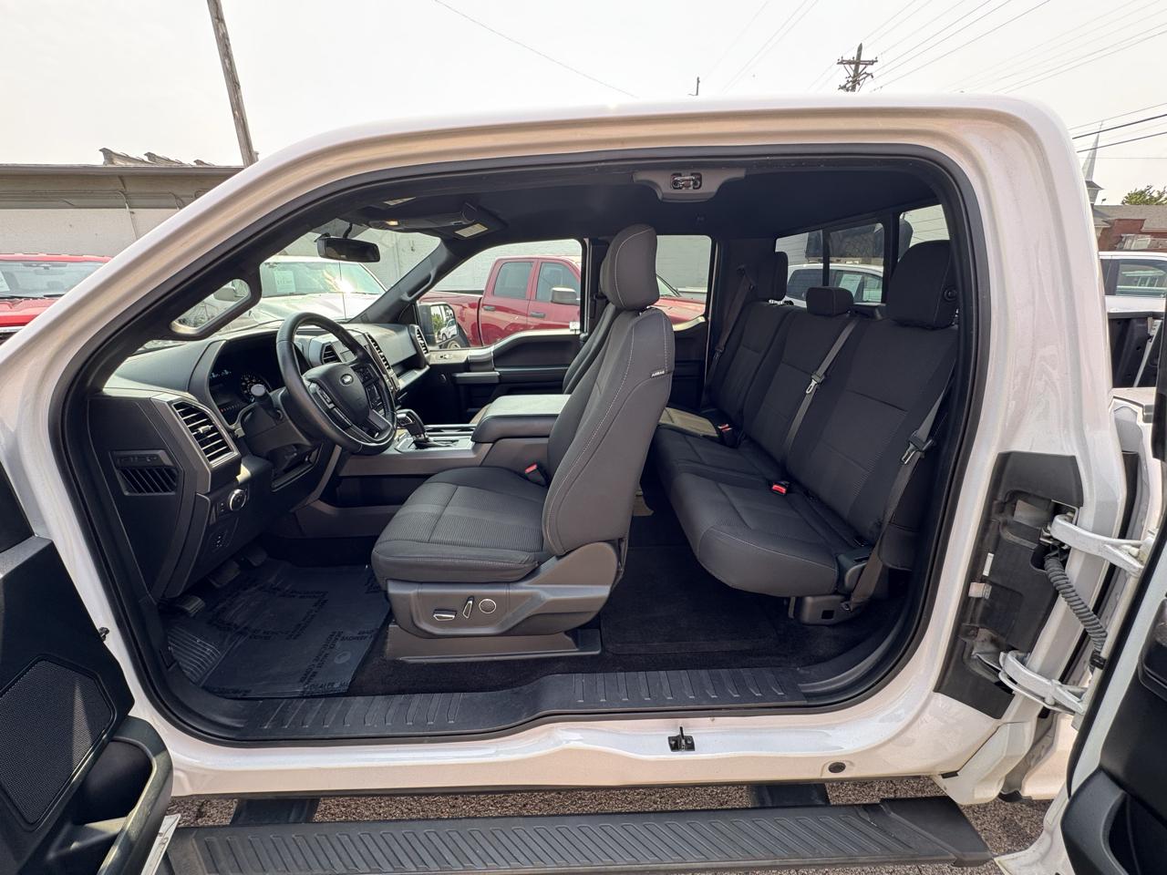 Ford F-150 XLT SuperCab 6.5-ft. Bed 4WD 2017