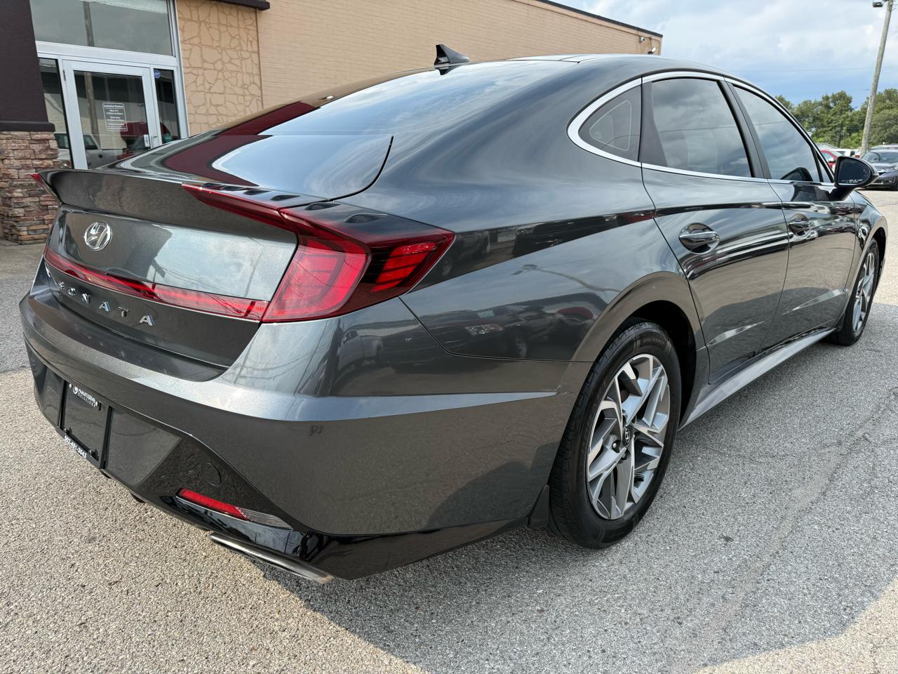 Hyundai Sonata SEL 2022