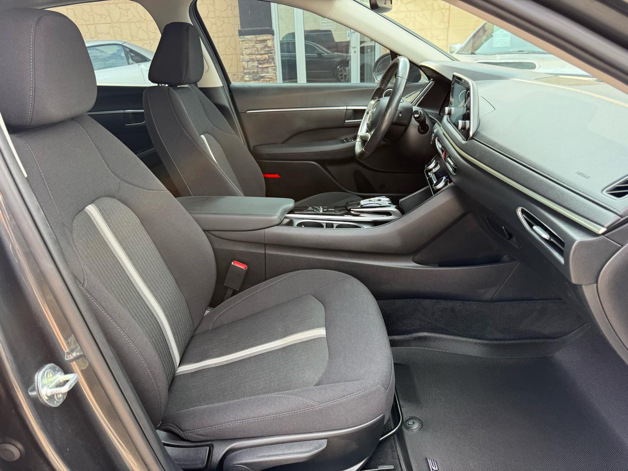 Hyundai Sonata SEL 2022