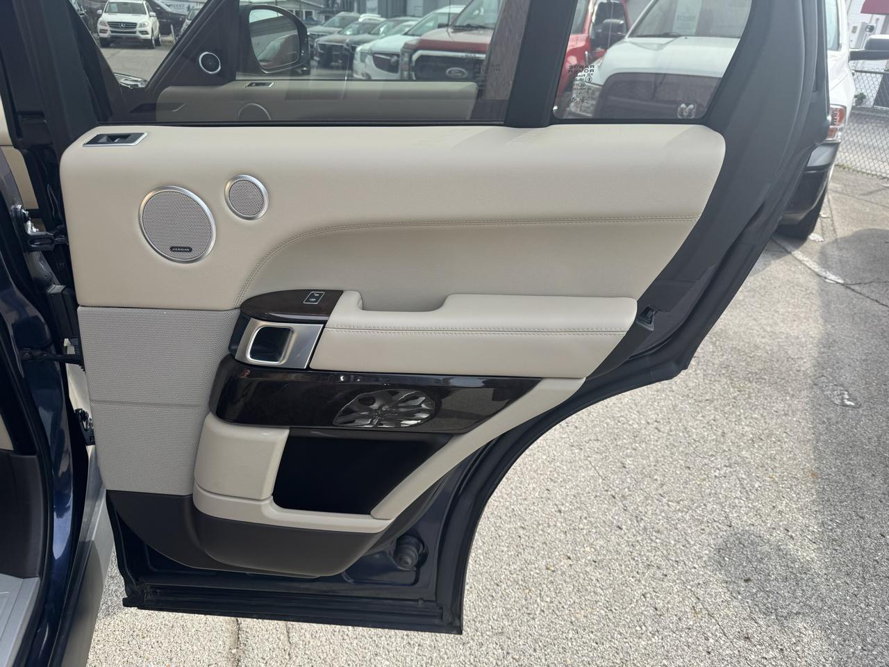 Land Rover Range Rover HSE 2016