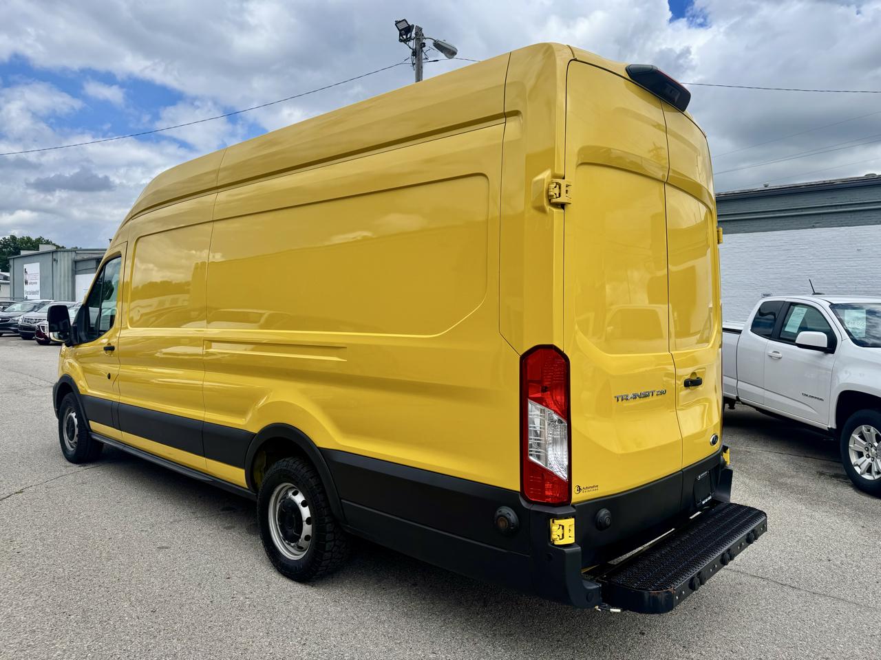 Ford Transit 250 Van High Roof w/Sliding Pass. 148-in. WB EL 2022