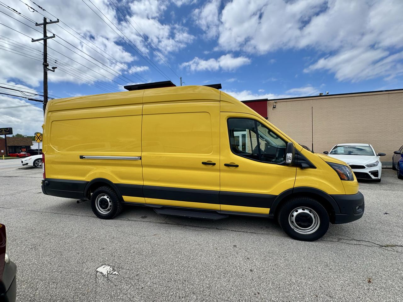 Ford Transit 250 Van High Roof w/Sliding Pass. 148-in. WB EL 2022