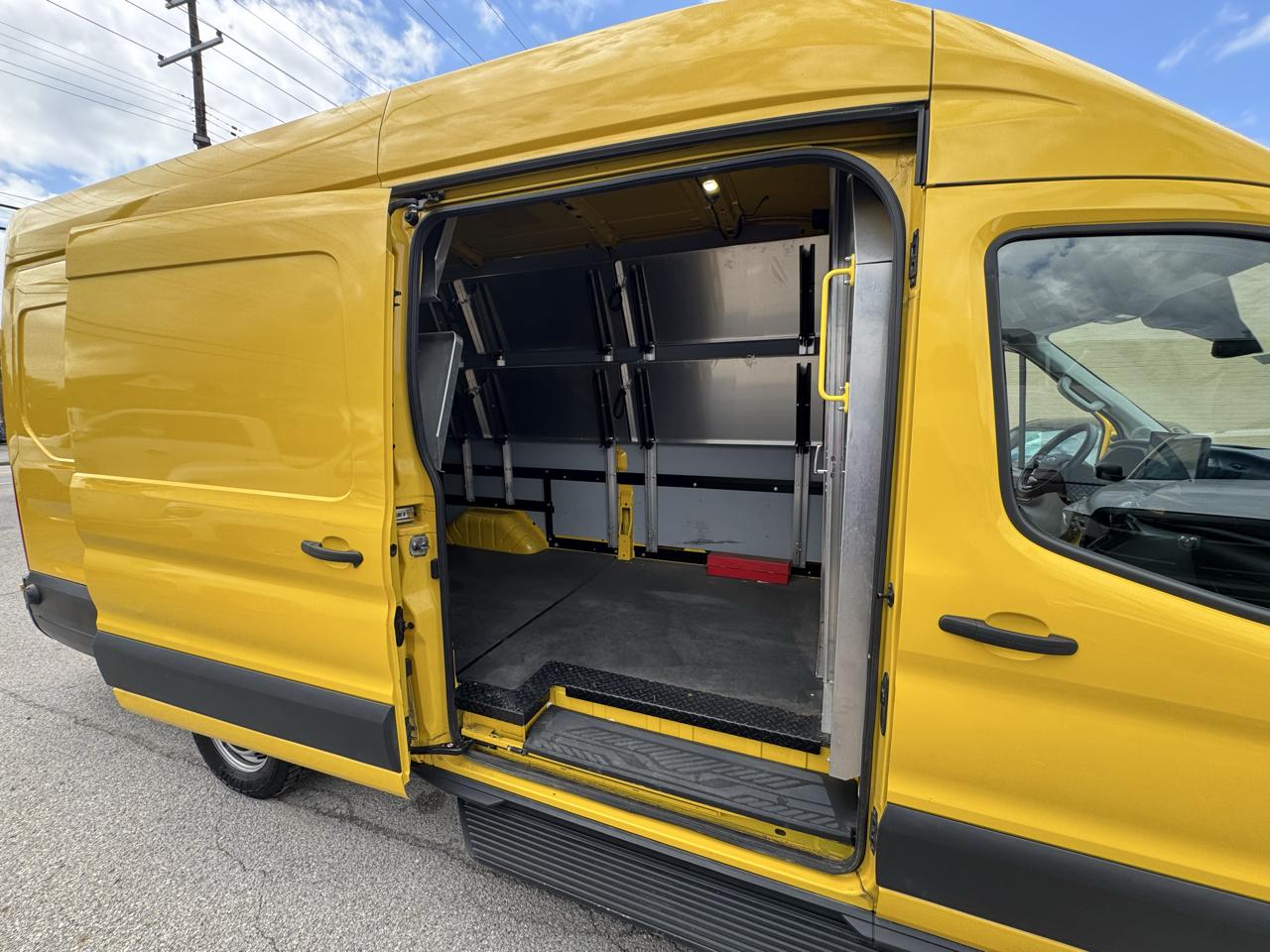 Ford Transit 250 Van High Roof w/Sliding Pass. 148-in. WB EL 2022