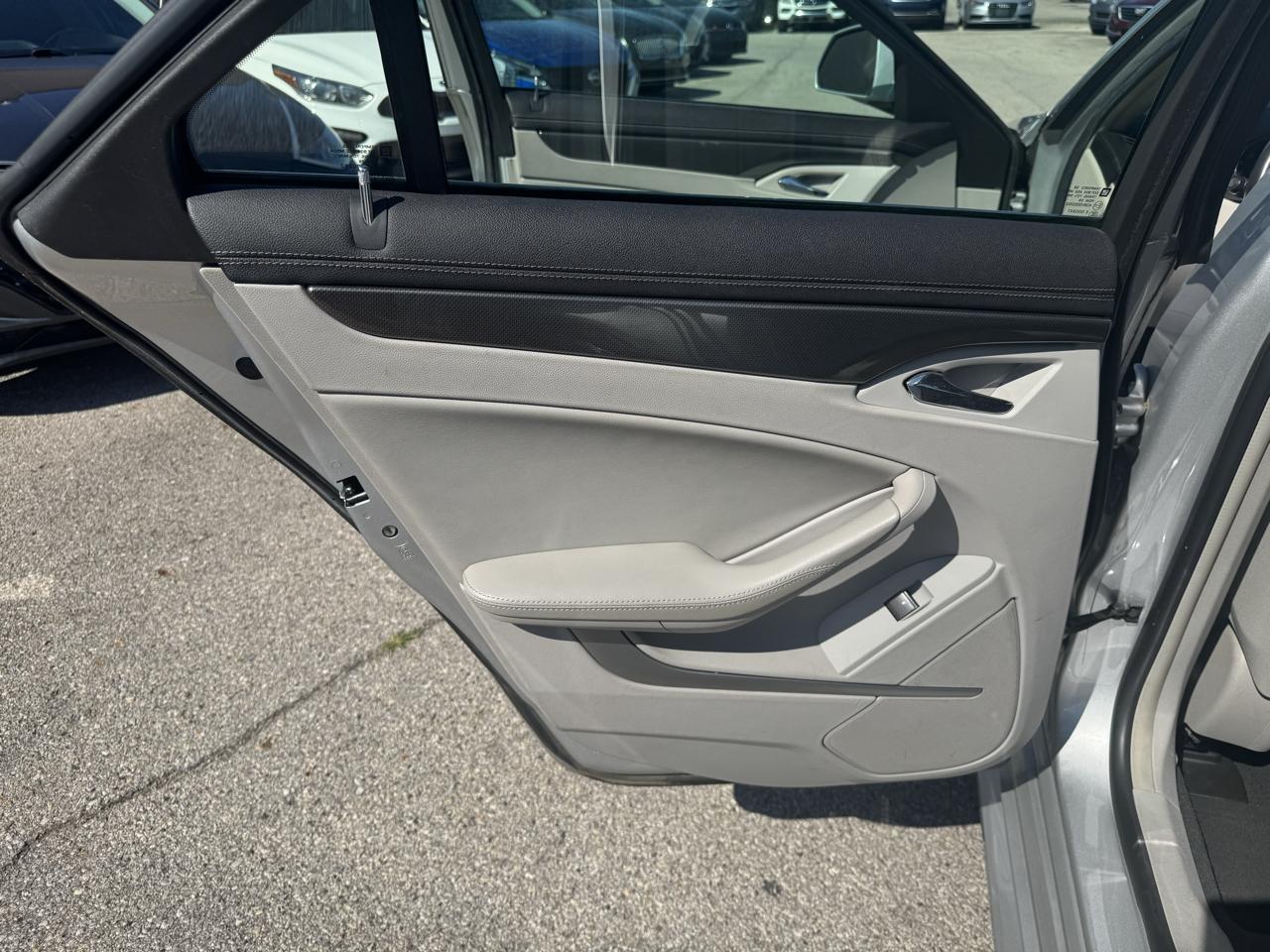 Cadillac CTS 3.0L Base 2010