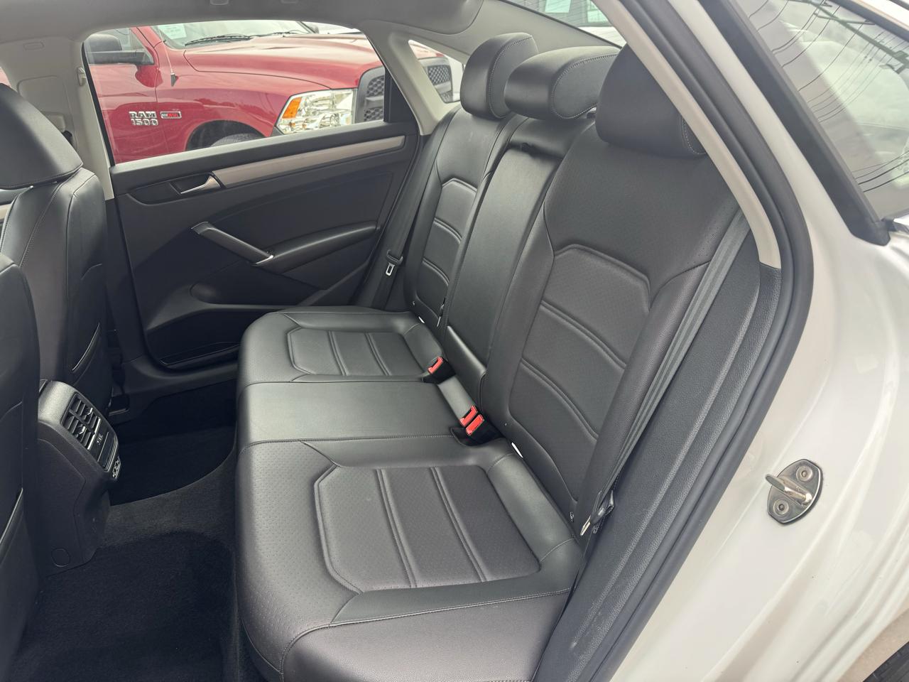 Volkswagen Passat SE 2021
