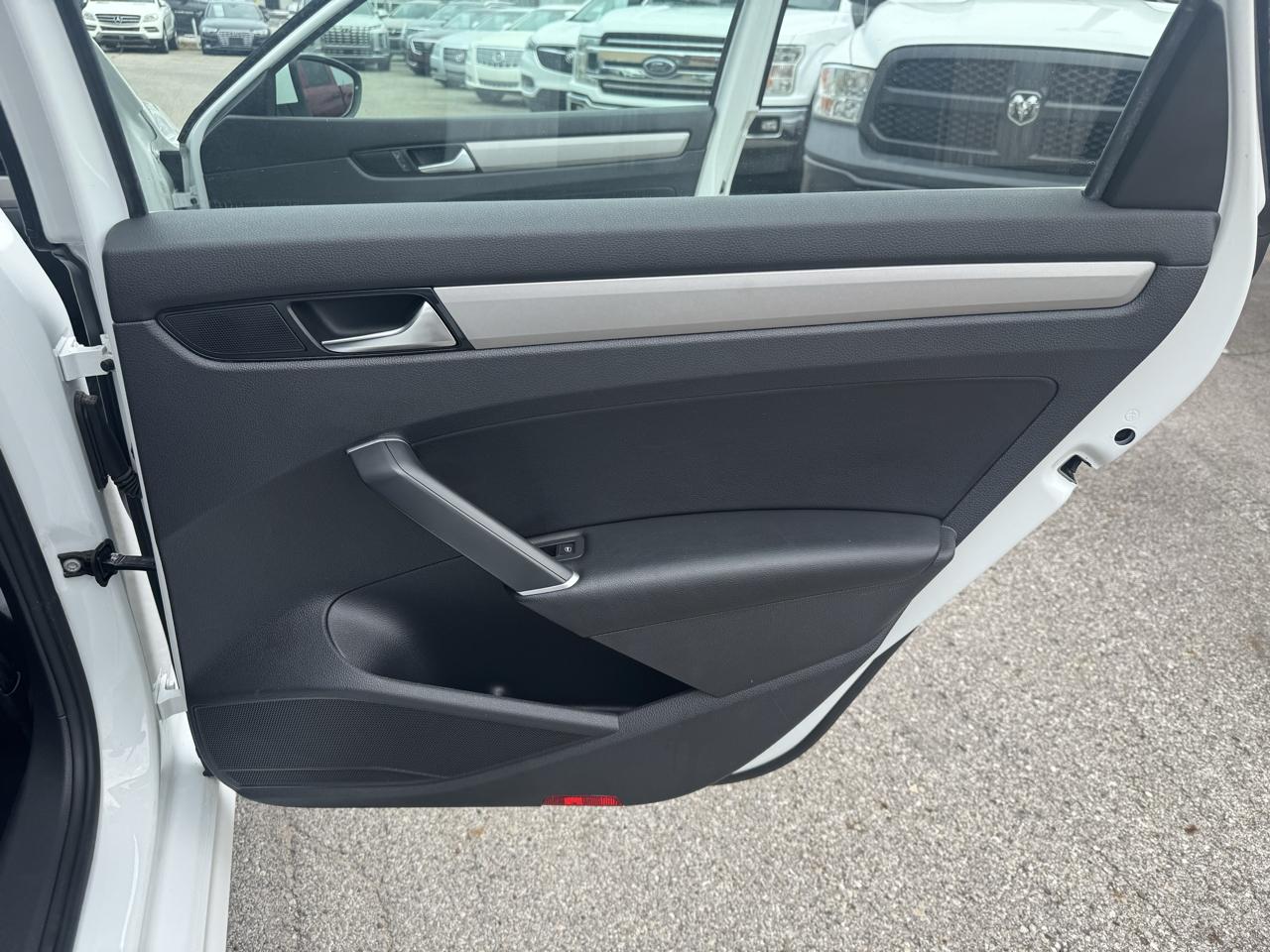 Volkswagen Passat SE 2021