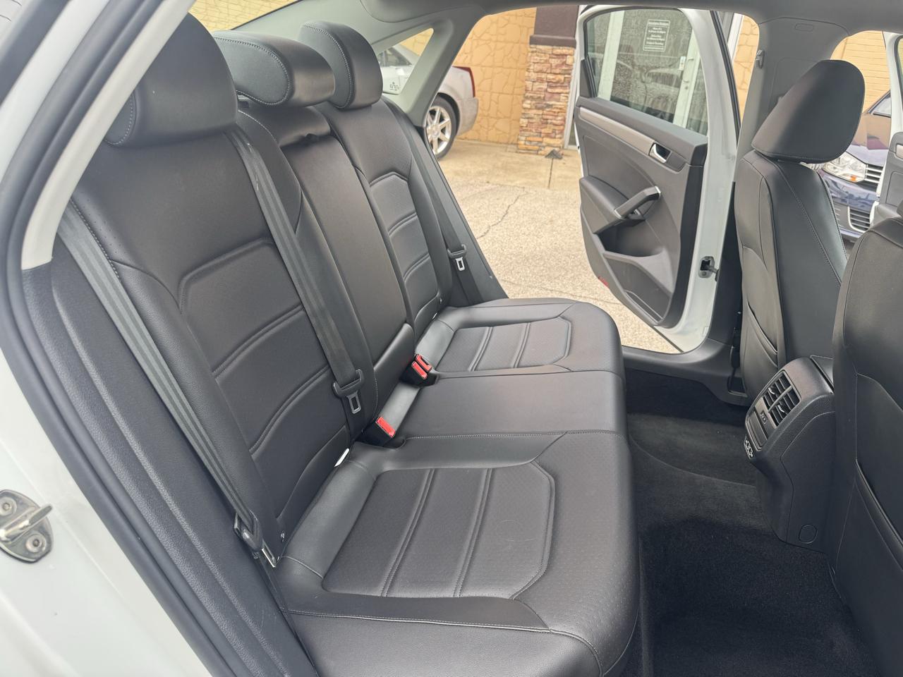 Volkswagen Passat SE 2021