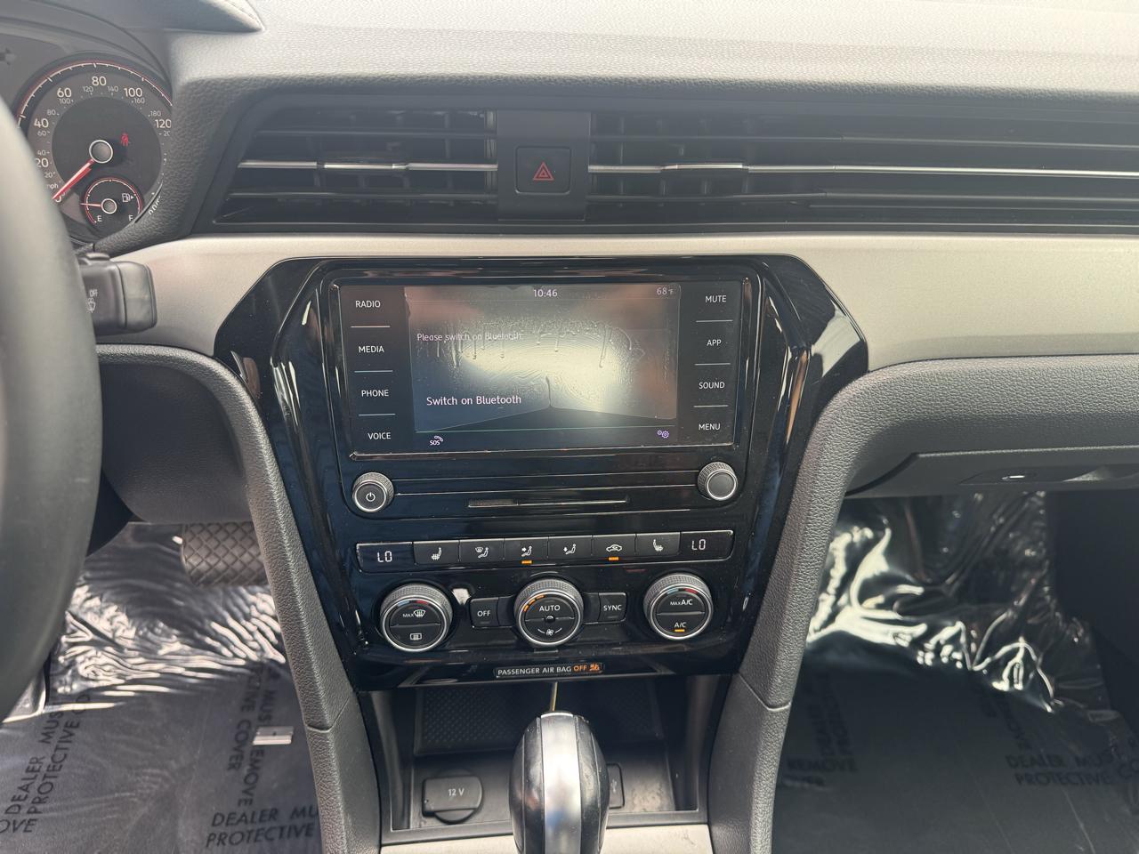 Volkswagen Passat SE 2021