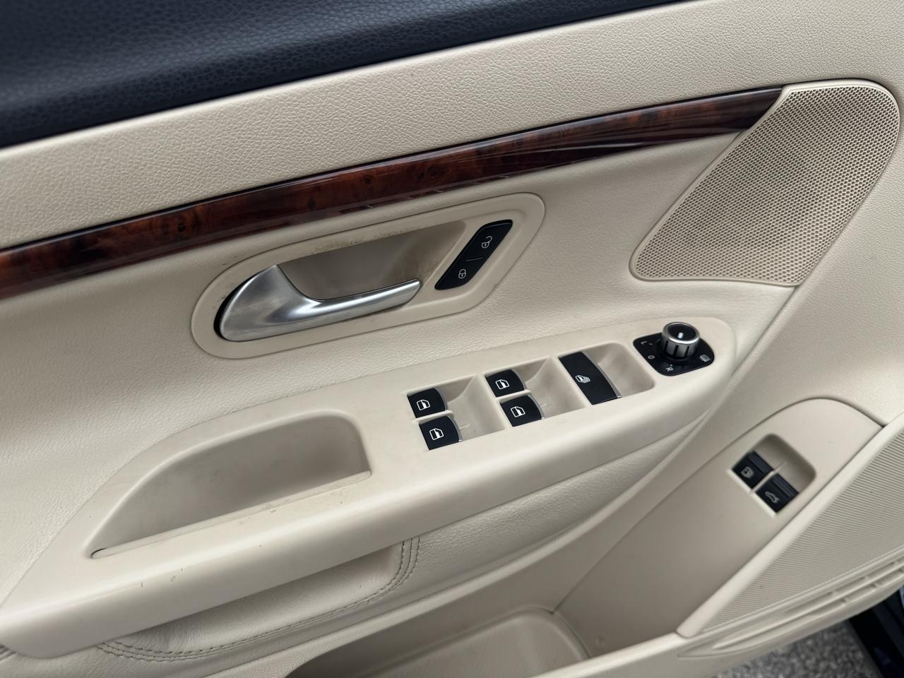 Volkswagen Eos Lux 2012