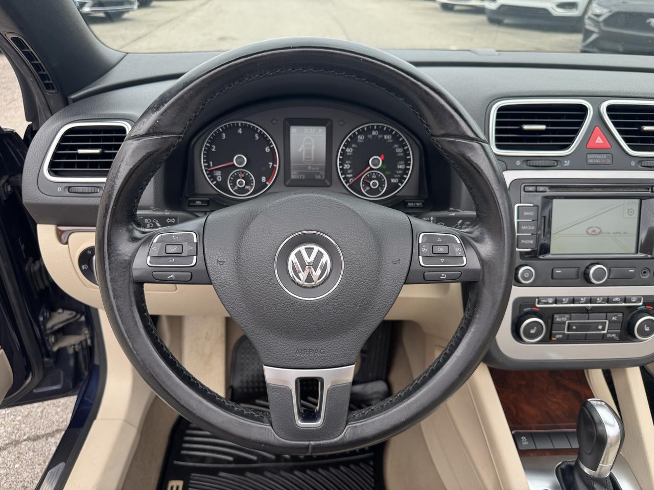 Volkswagen Eos Lux 2012