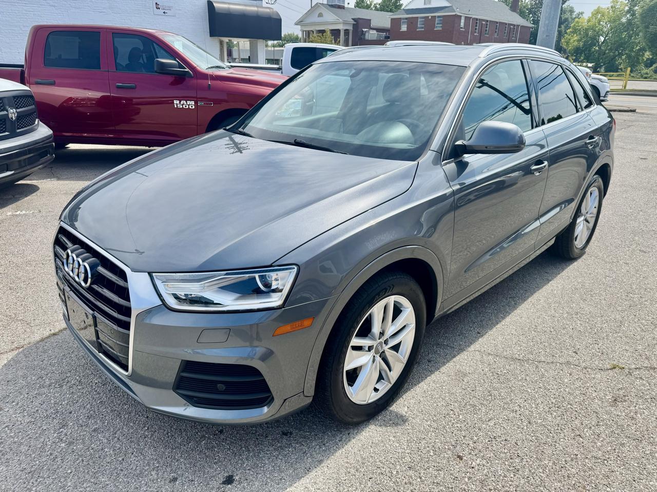 Audi Q3 2.0T quattro Premium Plus 2016