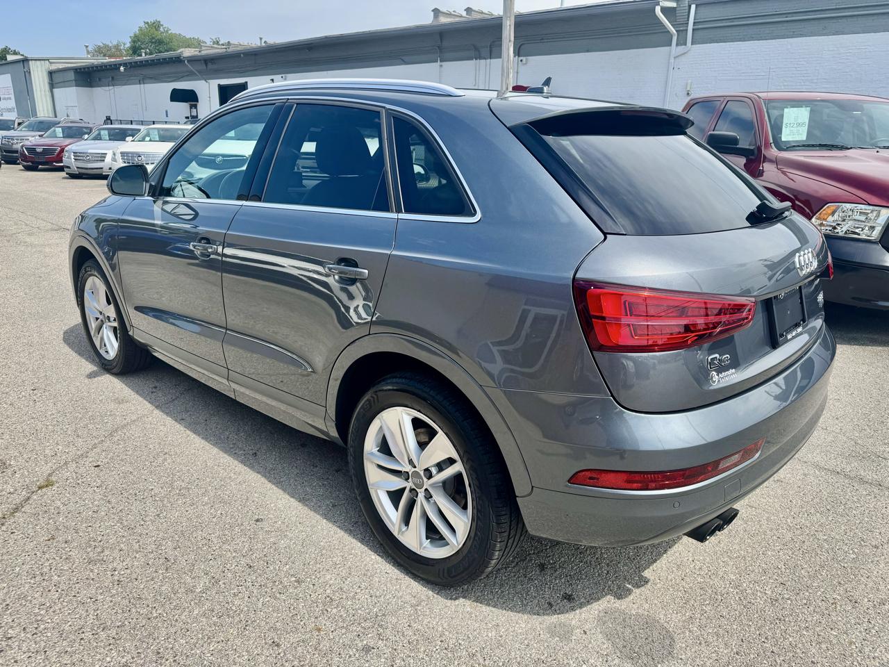 Audi Q3 2.0T quattro Premium Plus 2016