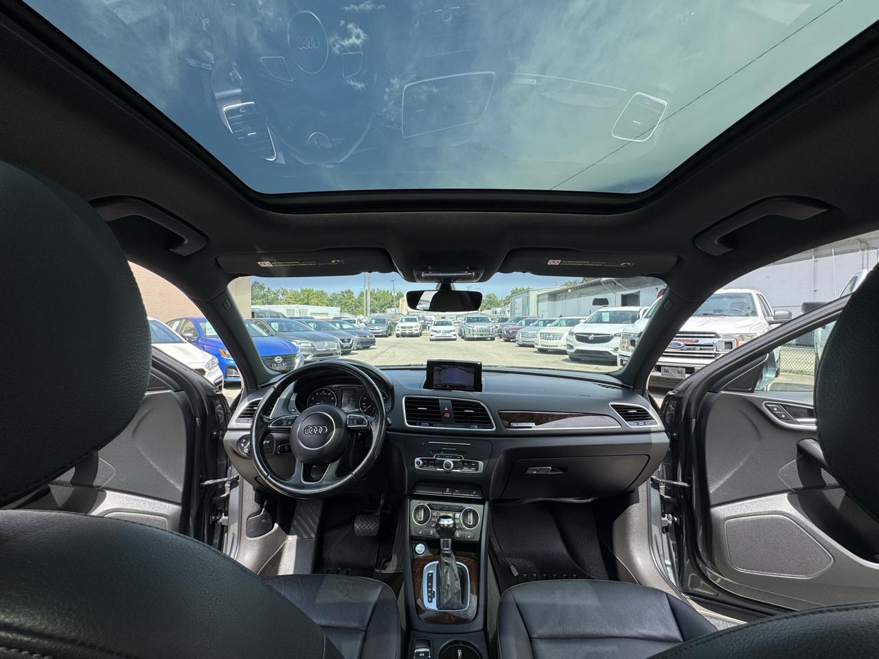 Audi Q3 2.0T quattro Premium Plus 2016