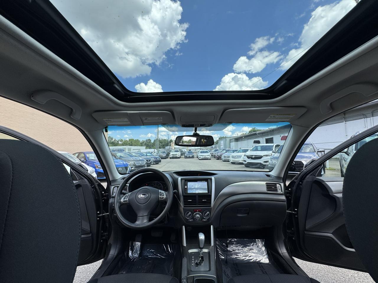 Subaru Forester 2.5X Premium 2011