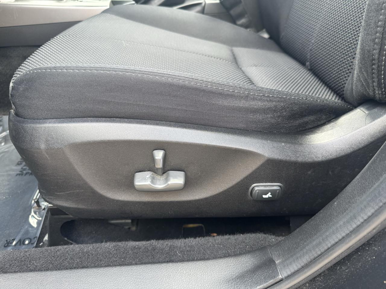 Subaru Forester 2.5X Premium 2011