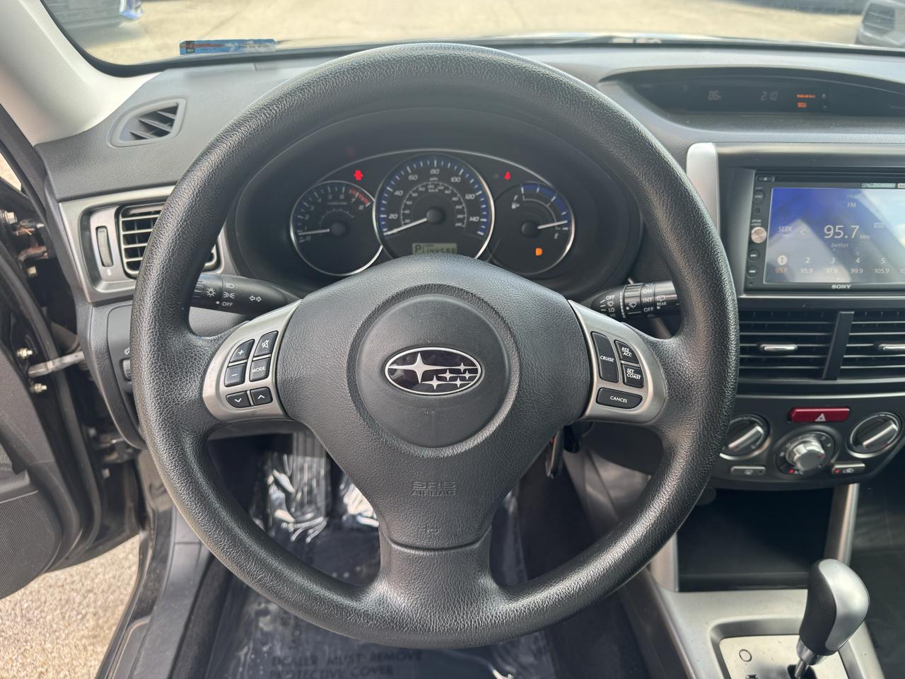 Subaru Forester 2.5X Premium 2011