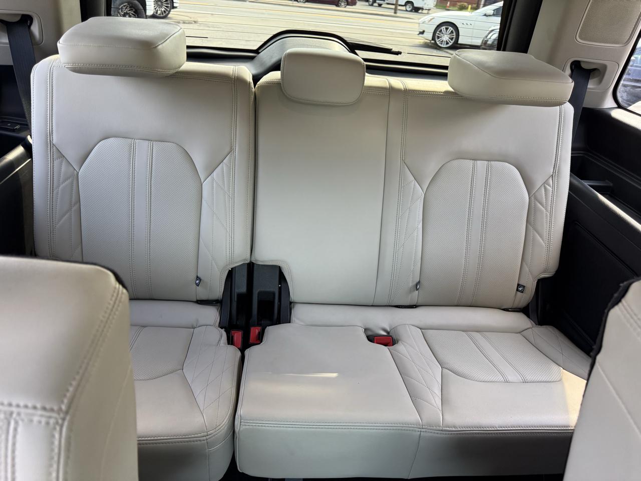 Ford Expedition Platinum 4WD 2018