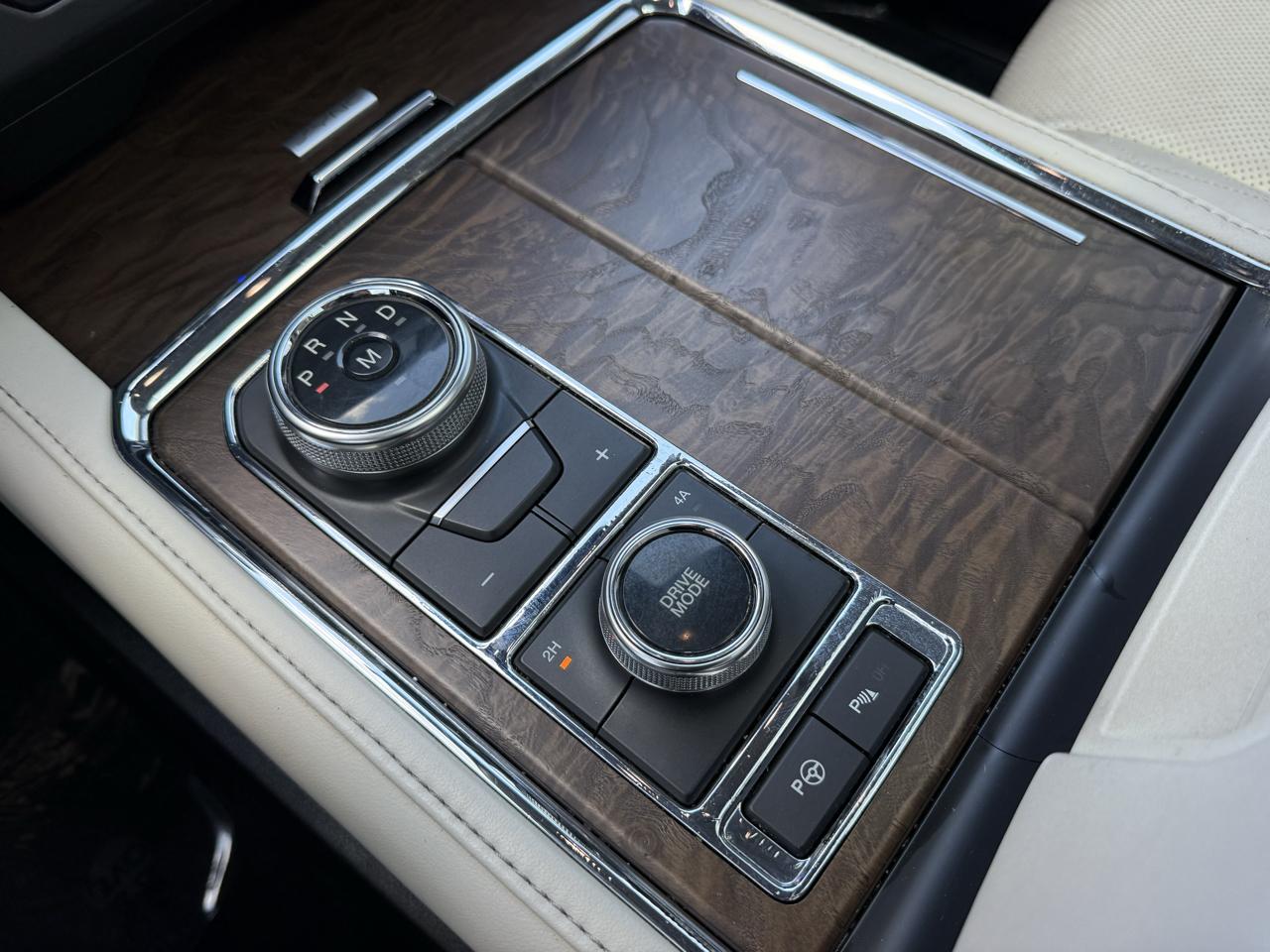 Ford Expedition Platinum 4WD 2018