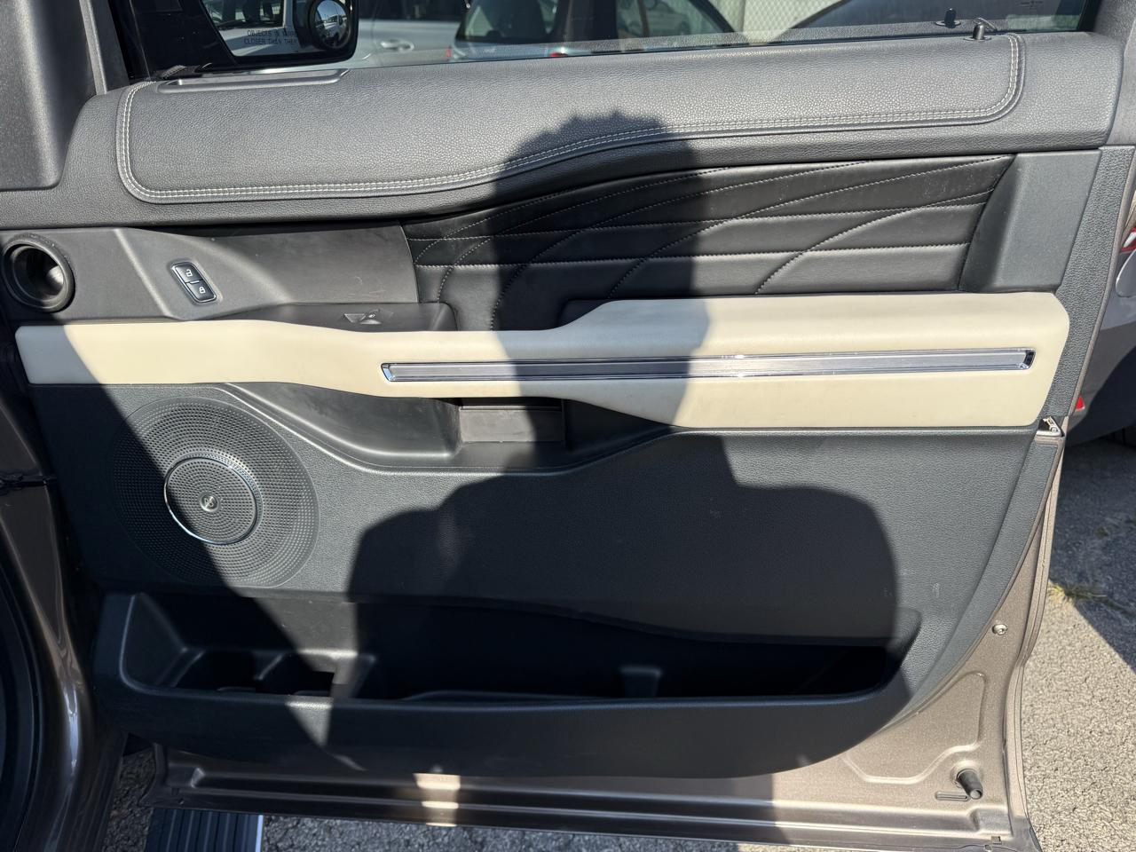 Ford Expedition Platinum 4WD 2018
