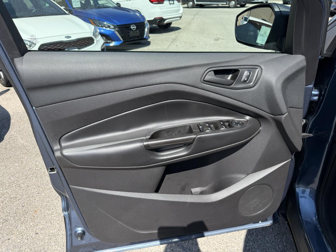 Ford Escape S FWD 2018