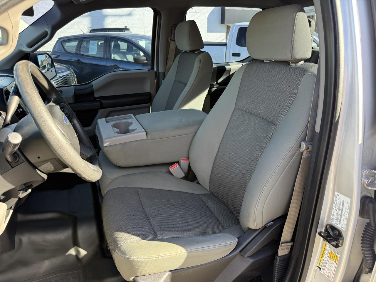 Ford F-150 XL SuperCrew 5.5-ft. Bed 4WD 2015