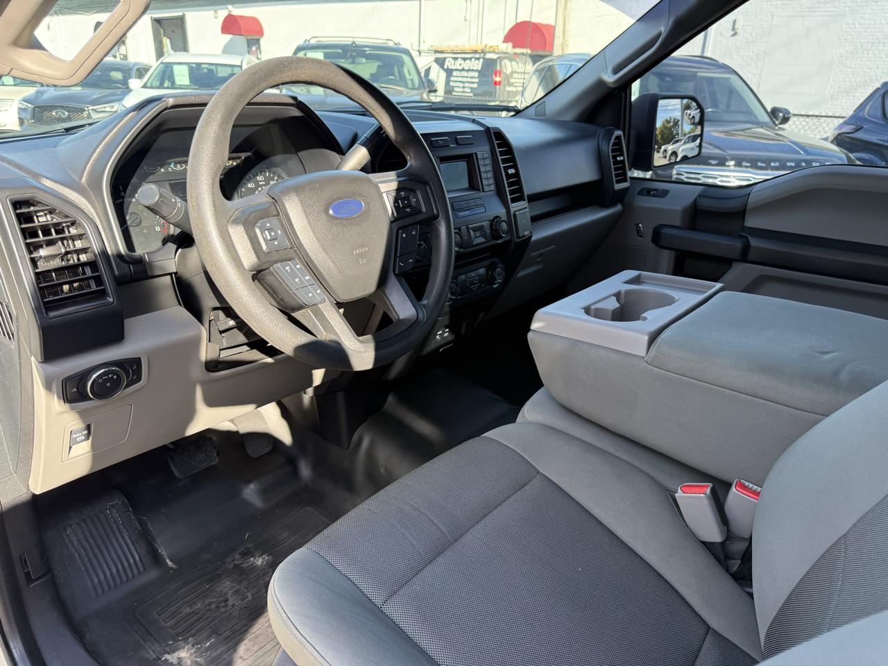 Ford F-150 XL SuperCrew 5.5-ft. Bed 4WD 2015