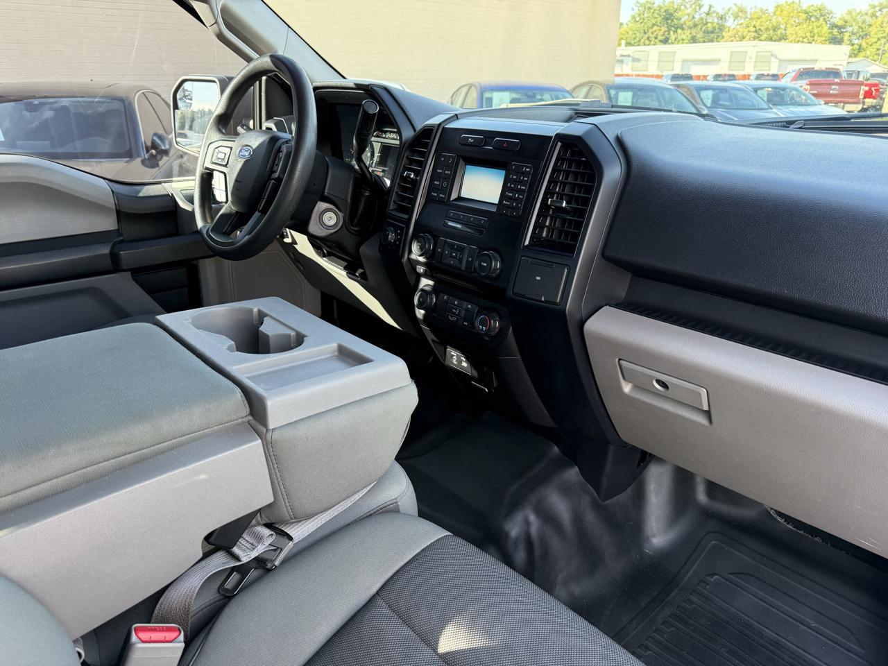Ford F-150 XL SuperCrew 5.5-ft. Bed 4WD 2015