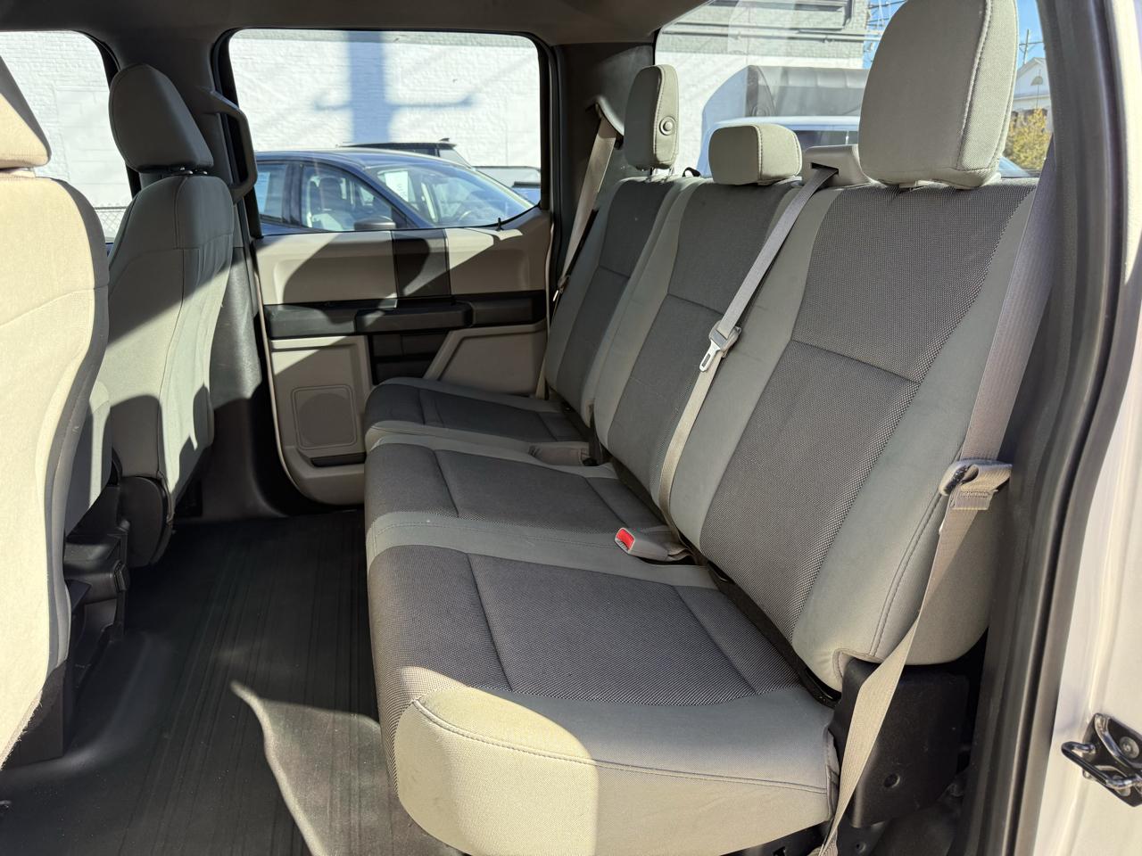 Ford F-150 XL SuperCrew 5.5-ft. Bed 4WD 2015
