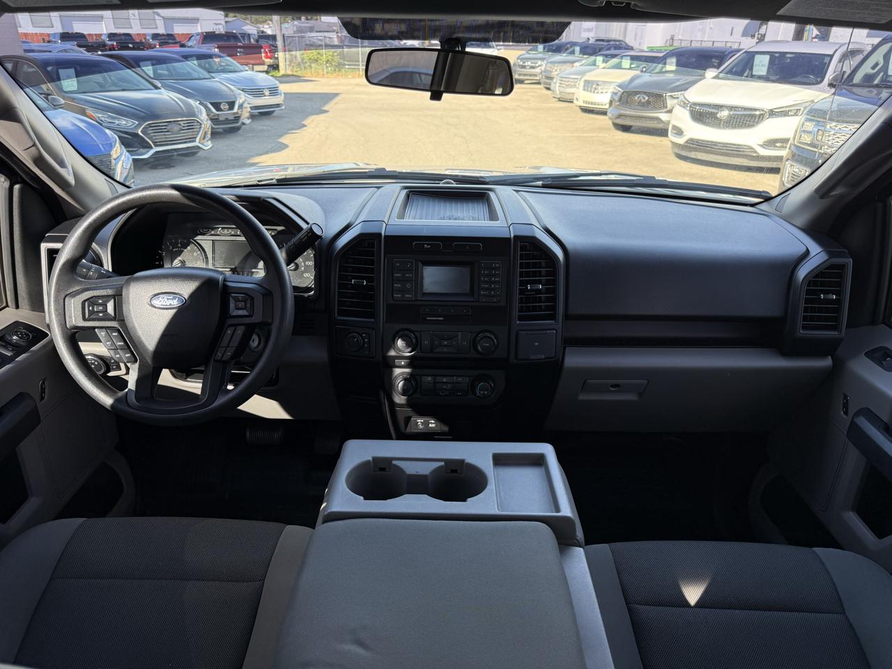 Ford F-150 XL SuperCrew 5.5-ft. Bed 4WD 2015