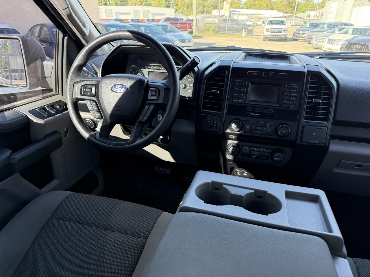 Ford F-150 XL SuperCrew 5.5-ft. Bed 4WD 2015