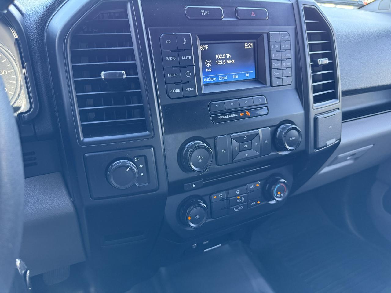Ford F-150 XL SuperCrew 5.5-ft. Bed 4WD 2015
