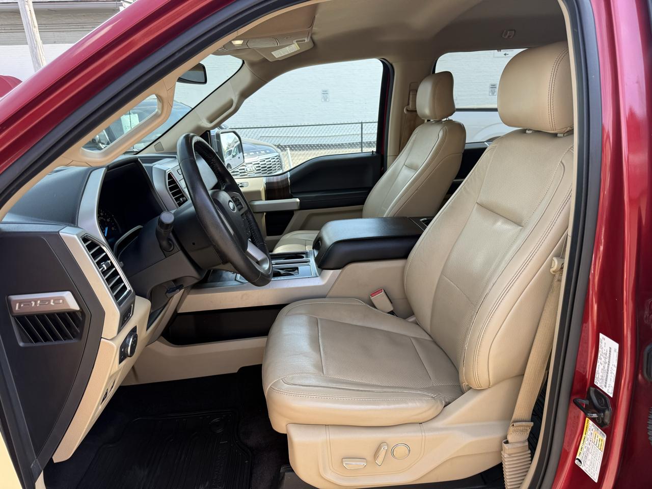Ford F-150 Lariat SuperCrew 5.5-ft. Bed 4WD 2016