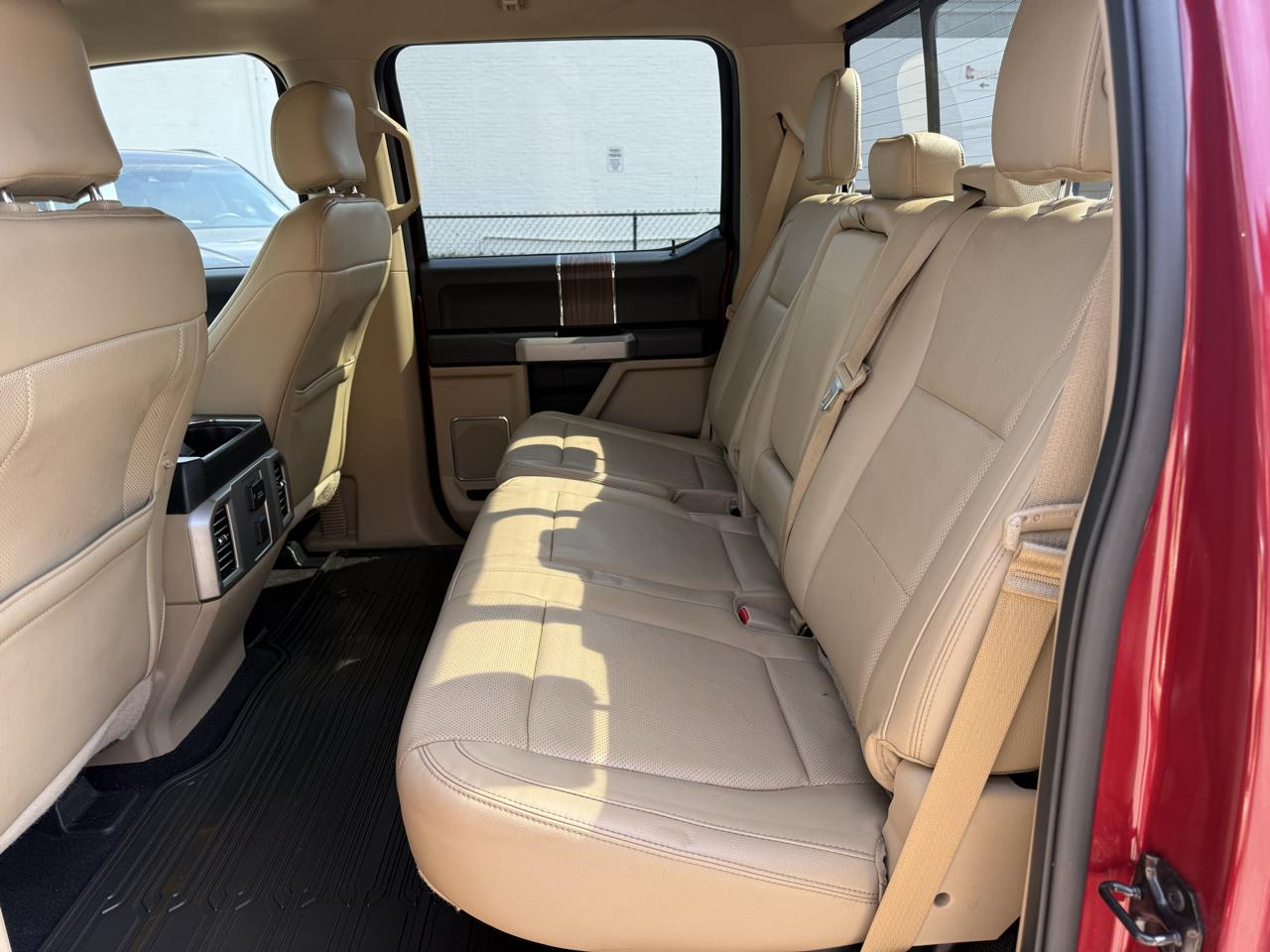 Ford F-150 Lariat SuperCrew 5.5-ft. Bed 4WD 2016