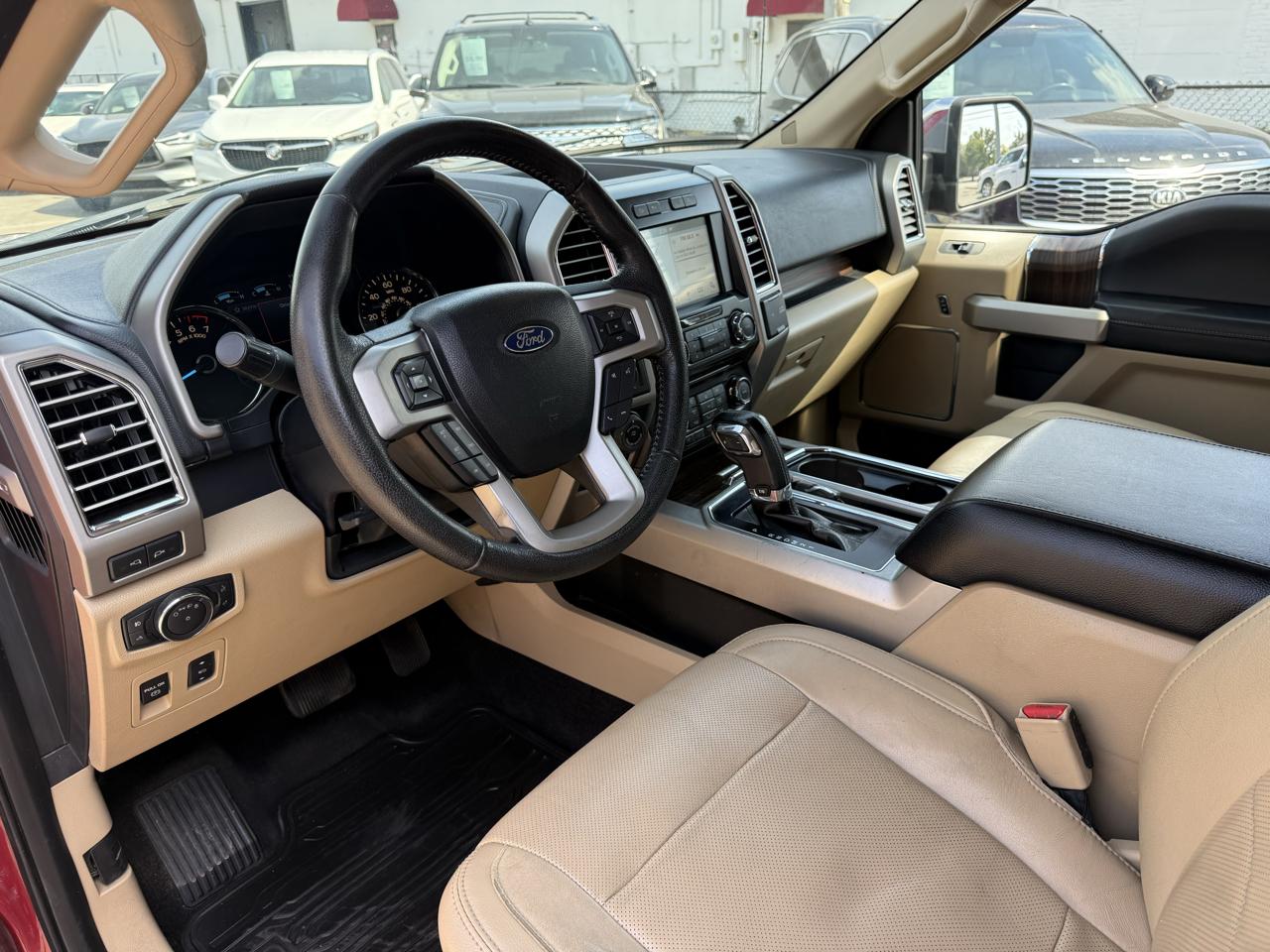 Ford F-150 Lariat SuperCrew 5.5-ft. Bed 4WD 2016