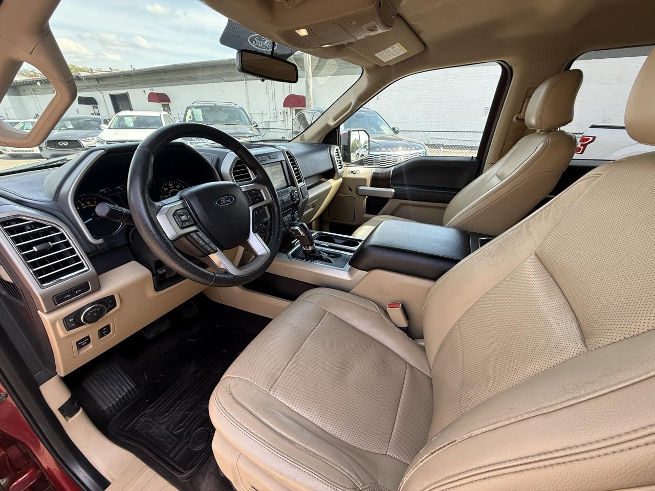 Ford F-150 Lariat SuperCrew 5.5-ft. Bed 4WD 2016