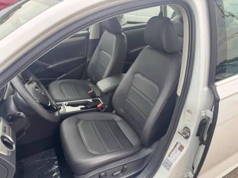 Volkswagen Passat SE 2021