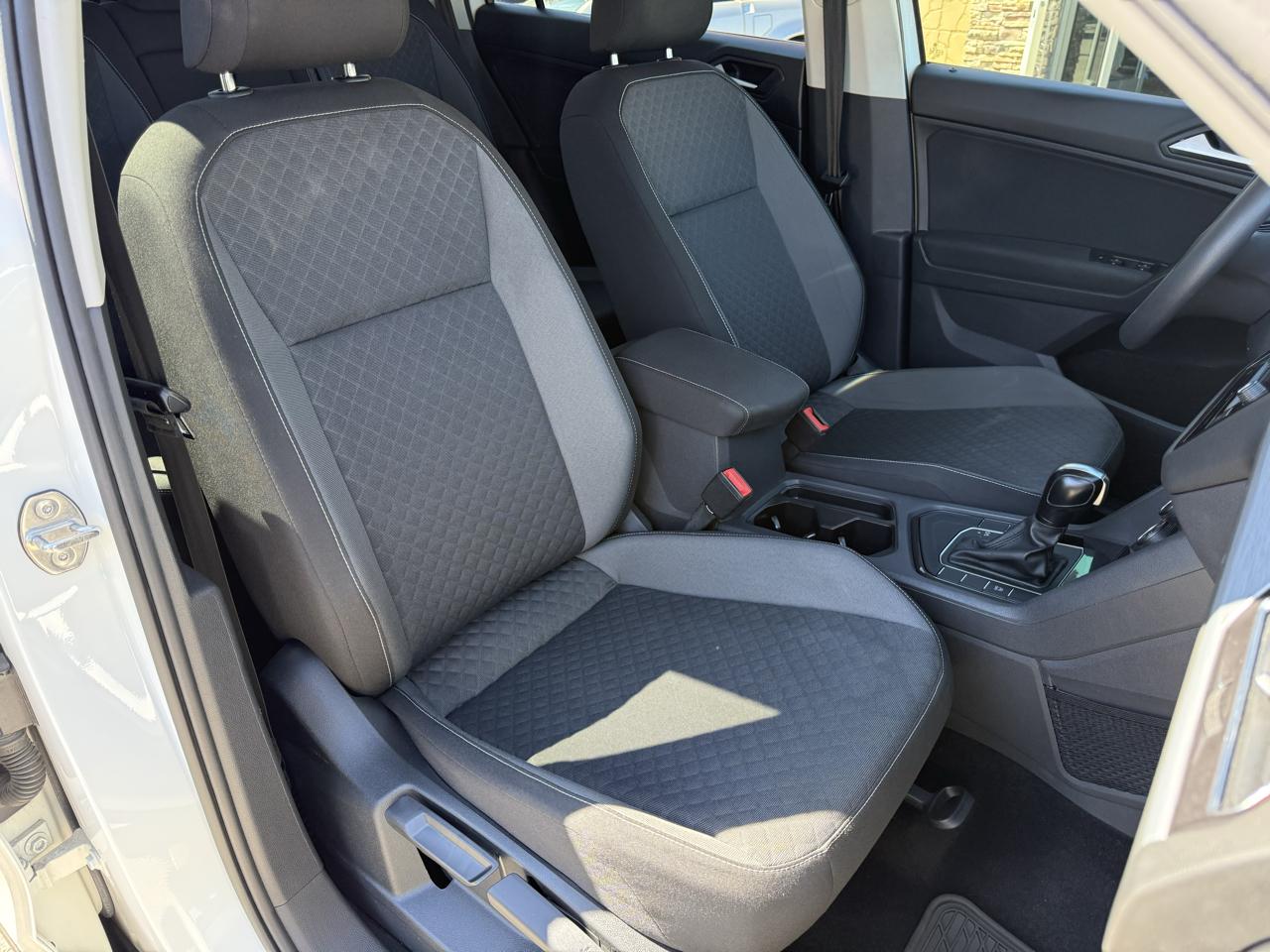 Volkswagen Tiguan S 2021