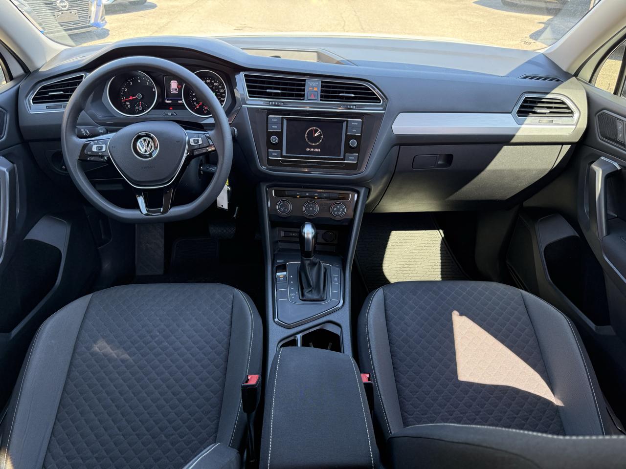 Volkswagen Tiguan S 2021