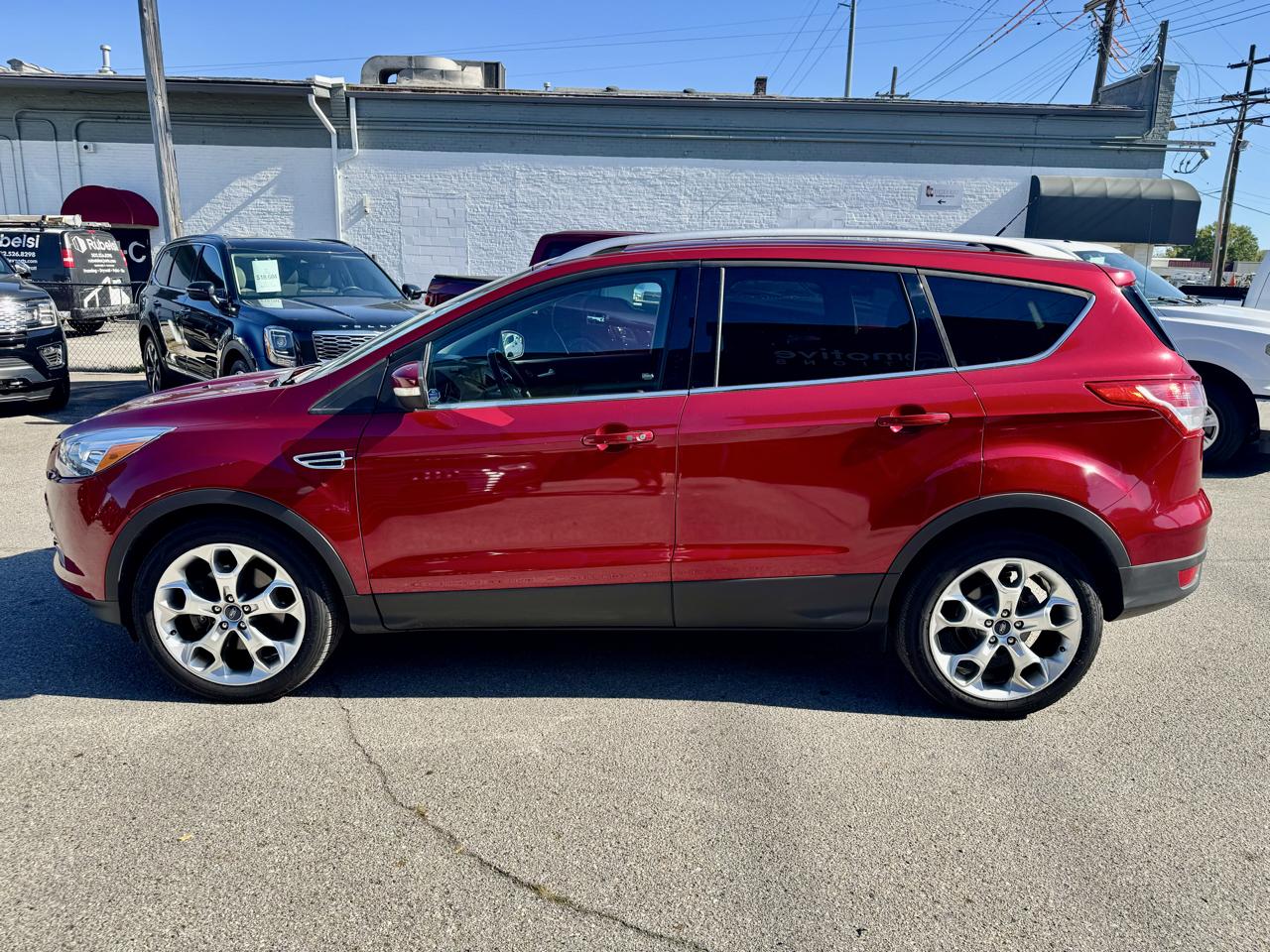 Ford Escape Titanium 4WD 2013