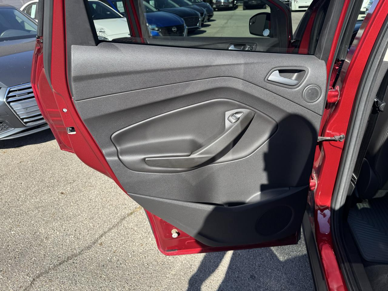 Ford Escape Titanium 4WD 2013