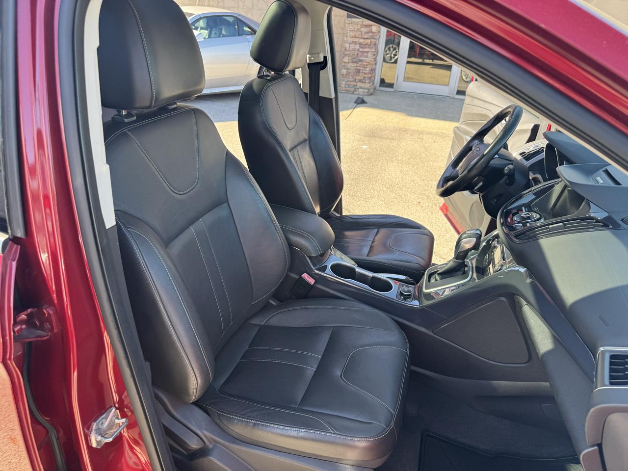 Ford Escape Titanium 4WD 2013