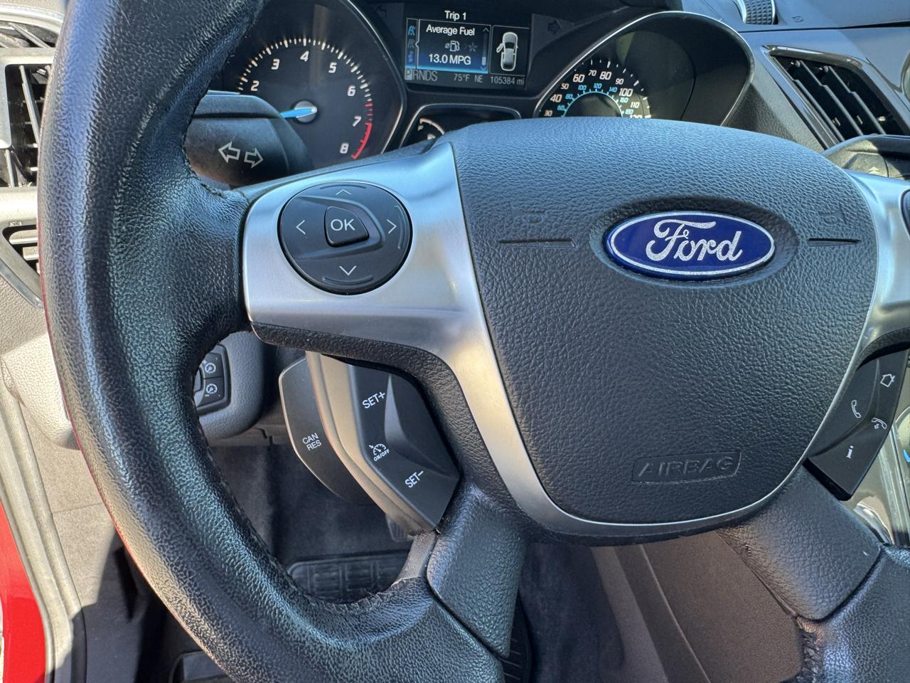 Ford Escape Titanium 4WD 2013